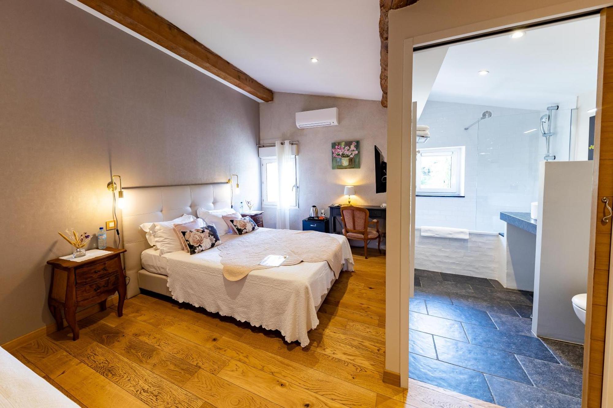 Hotel Le Mas Trilles Сере Экстерьер фото
