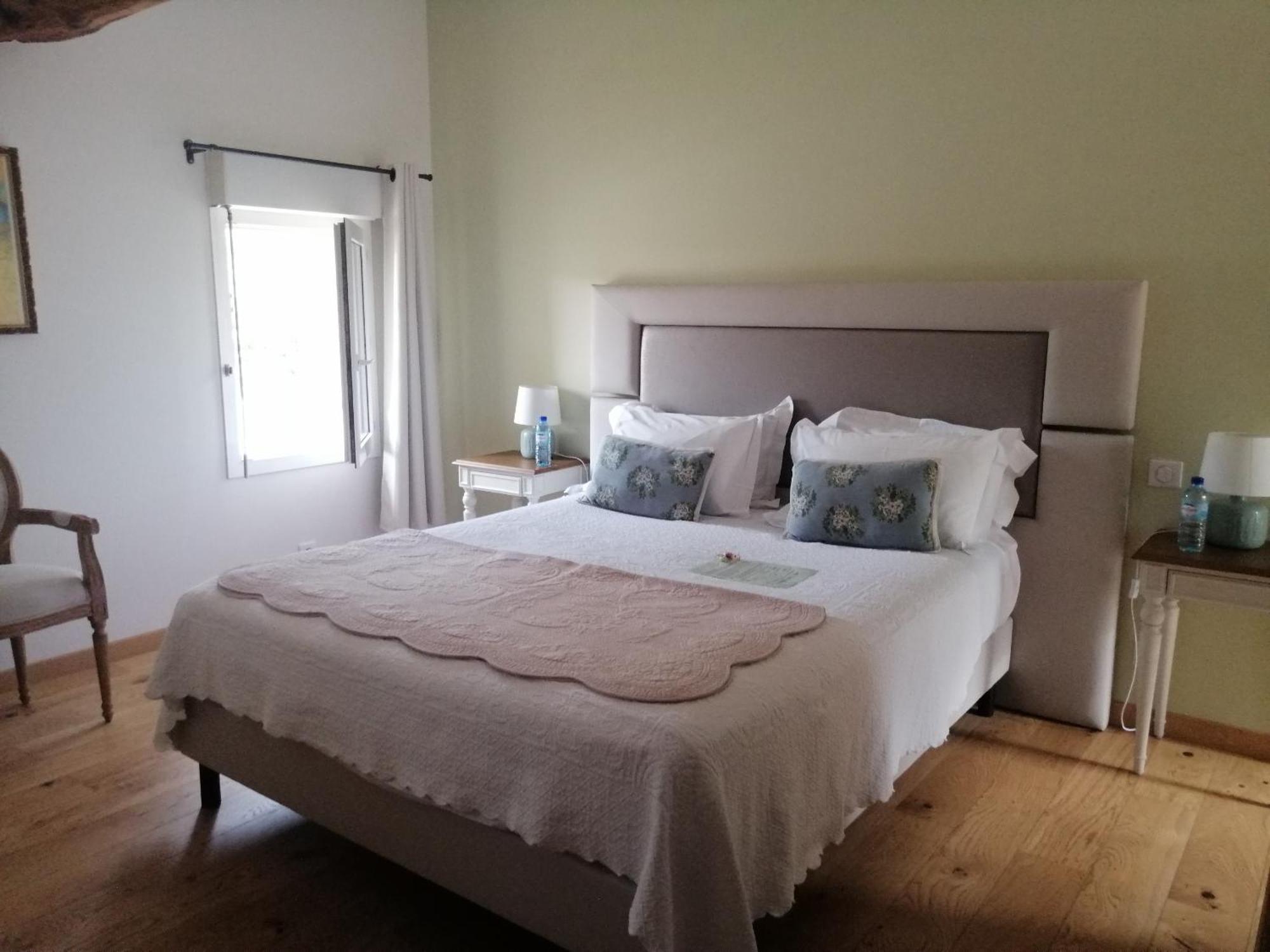 Hotel Le Mas Trilles Сере Экстерьер фото
